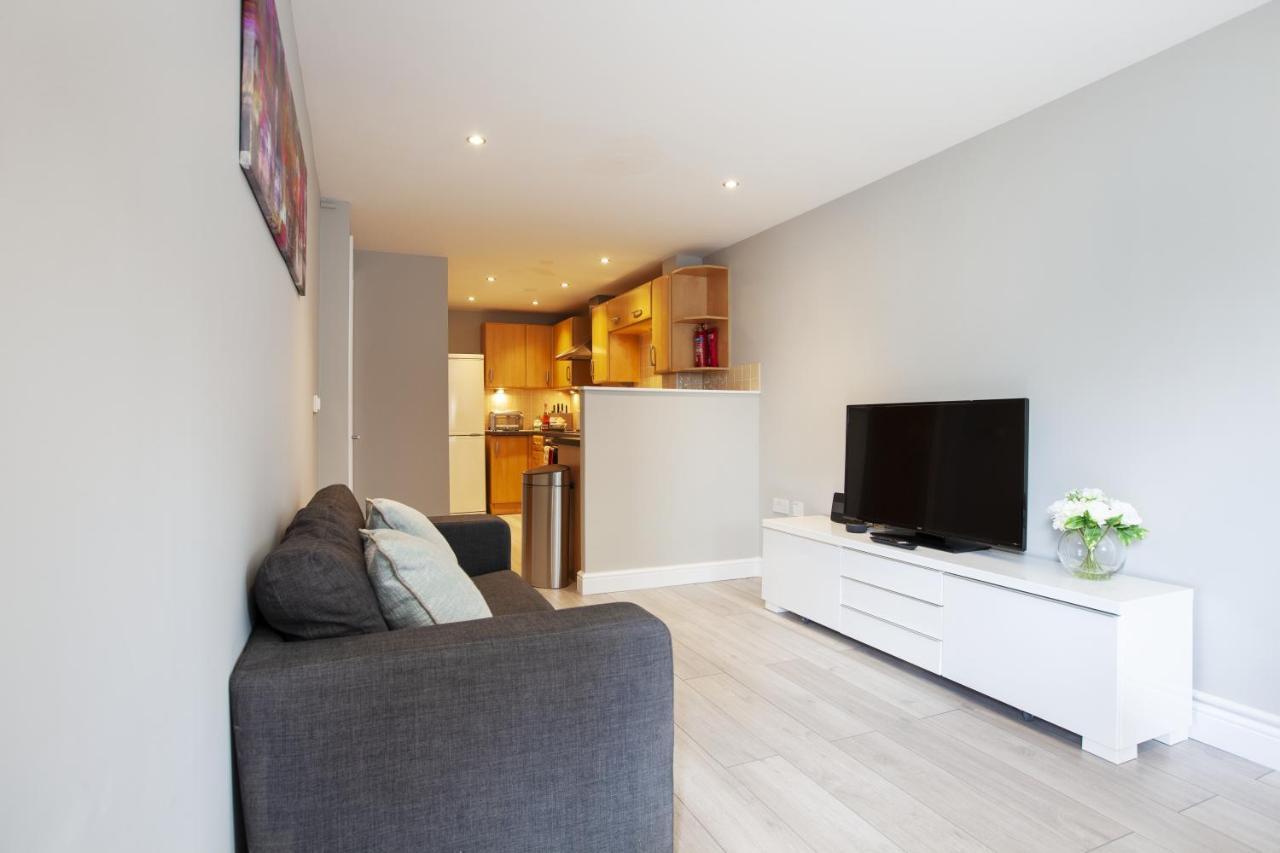 Urban Living'S - The Wesley Beautiful City Centre Apartment With Balcony Oxford Exterior foto